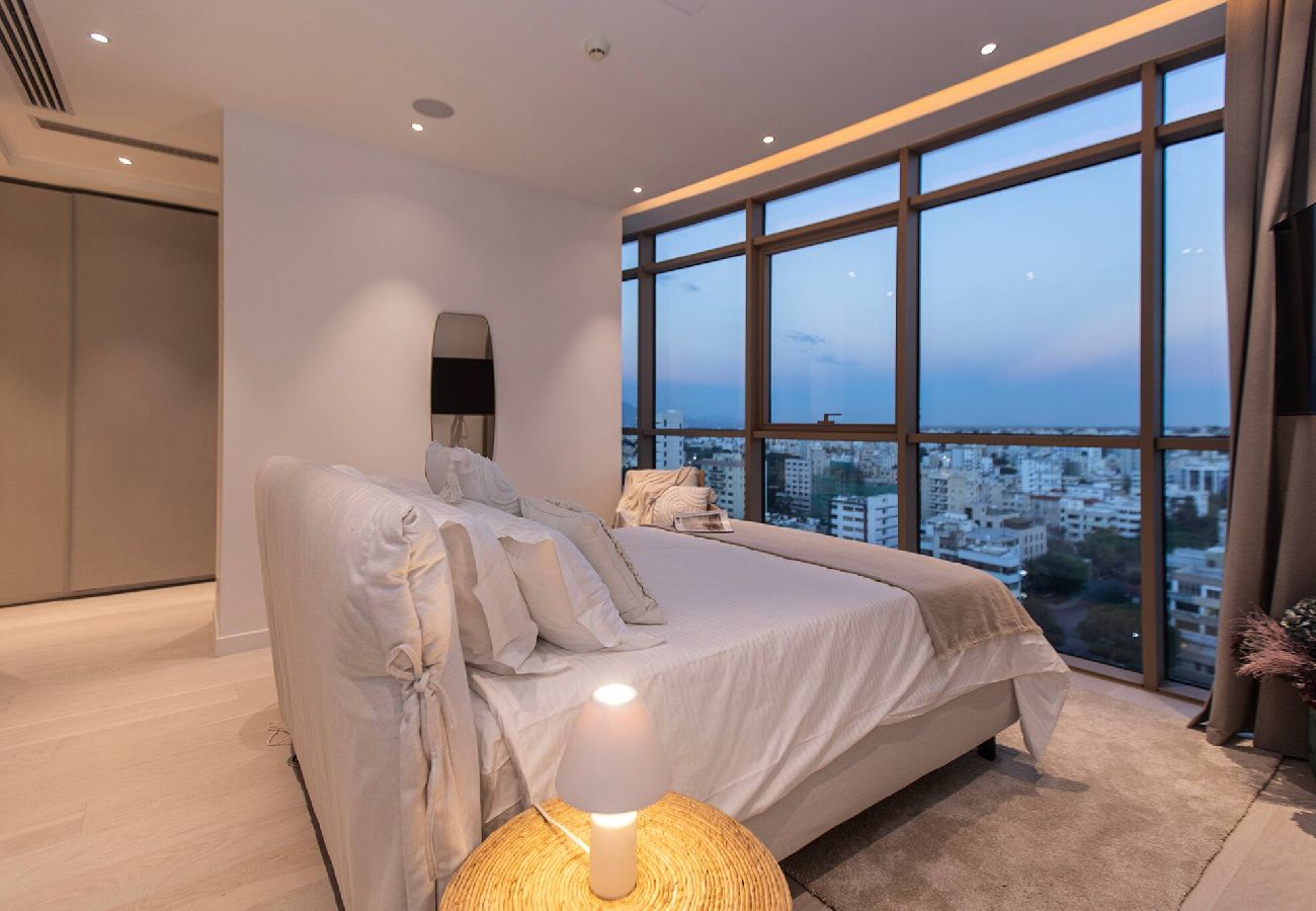 Apartment in Nicosia - Saffron Suite | Retreat with Skyline Views & Pool