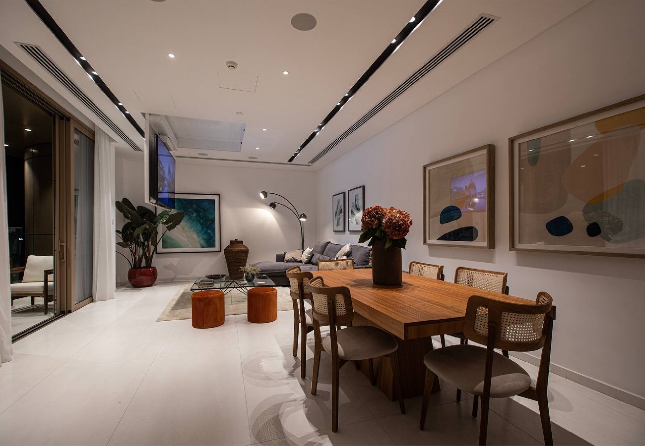 Apartment in Nicosia - Saffron Suite | Retreat with Skyline Views & Pool