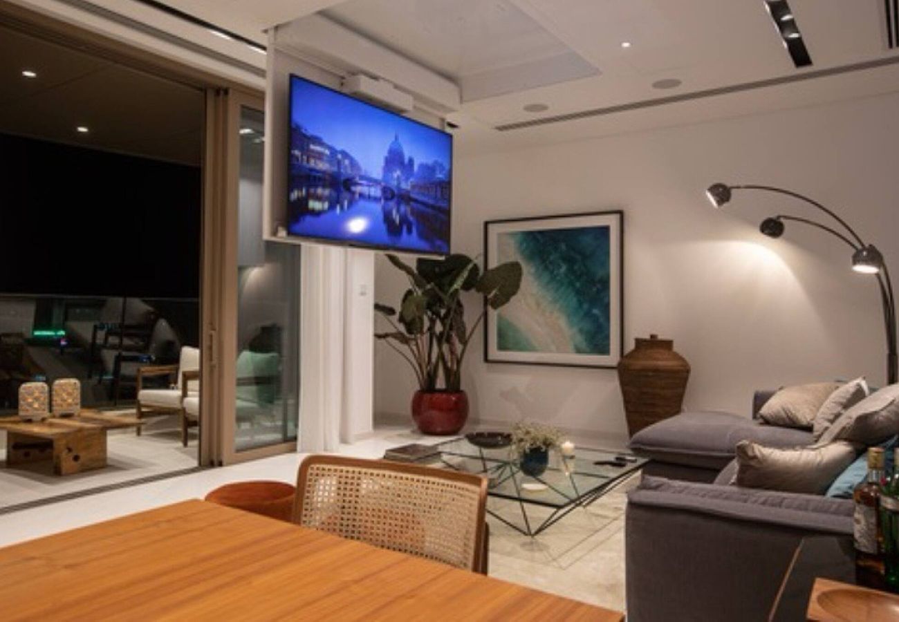 Apartment in Nicosia - Saffron Suite | Retreat with Skyline Views & Pool