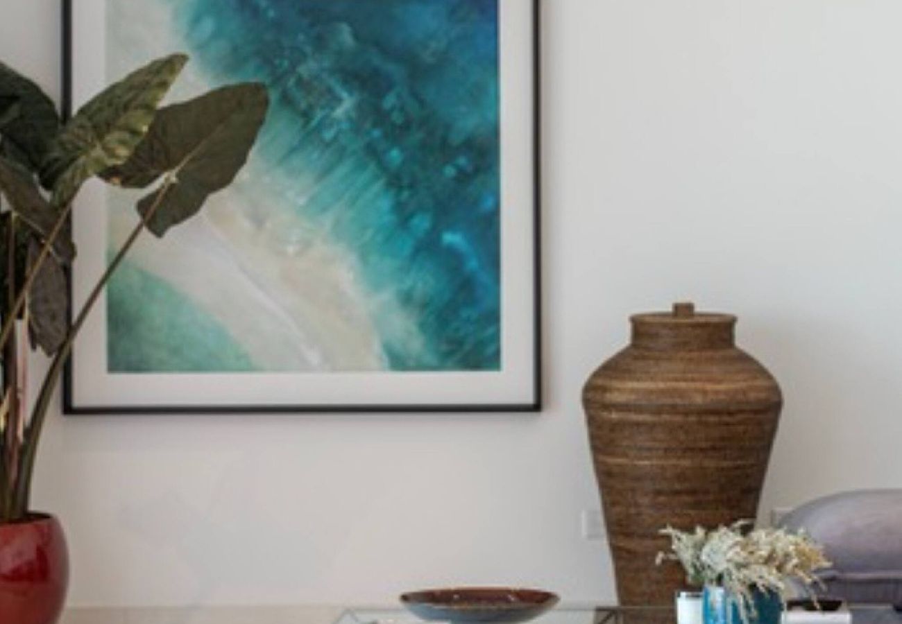 Apartment in Nicosia - Saffron Suite | Retreat with Skyline Views & Pool