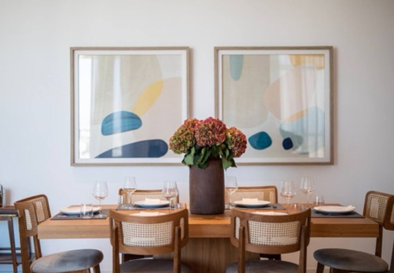 Apartment in Nicosia - Saffron Suite | Retreat with Skyline Views & Pool