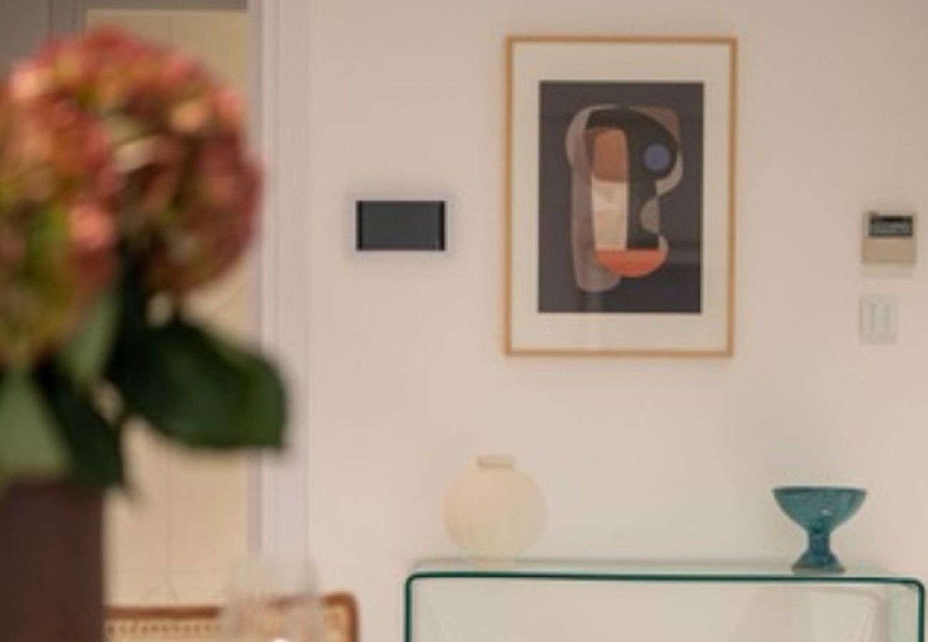 Apartment in Nicosia - Saffron Suite | Retreat with Skyline Views & Pool