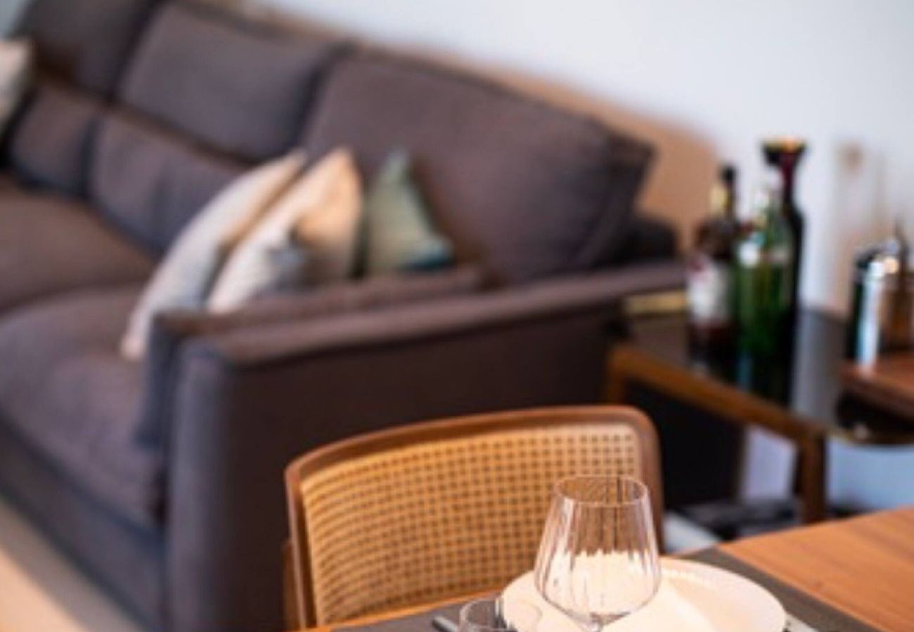 Apartment in Nicosia - Saffron Suite | Retreat with Skyline Views & Pool