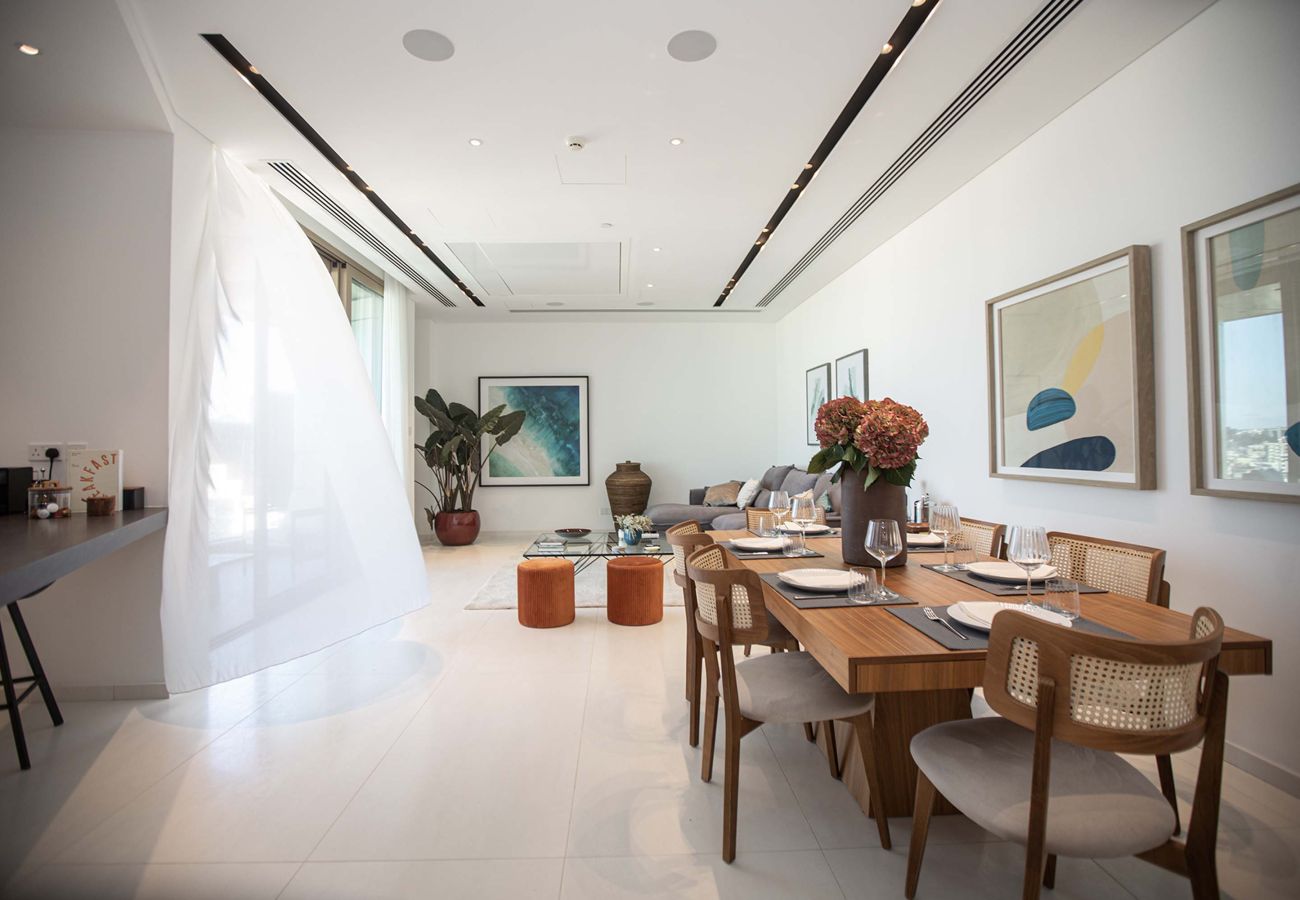 Apartment in Nicosia - Saffron Suite | Retreat with Skyline Views & Pool