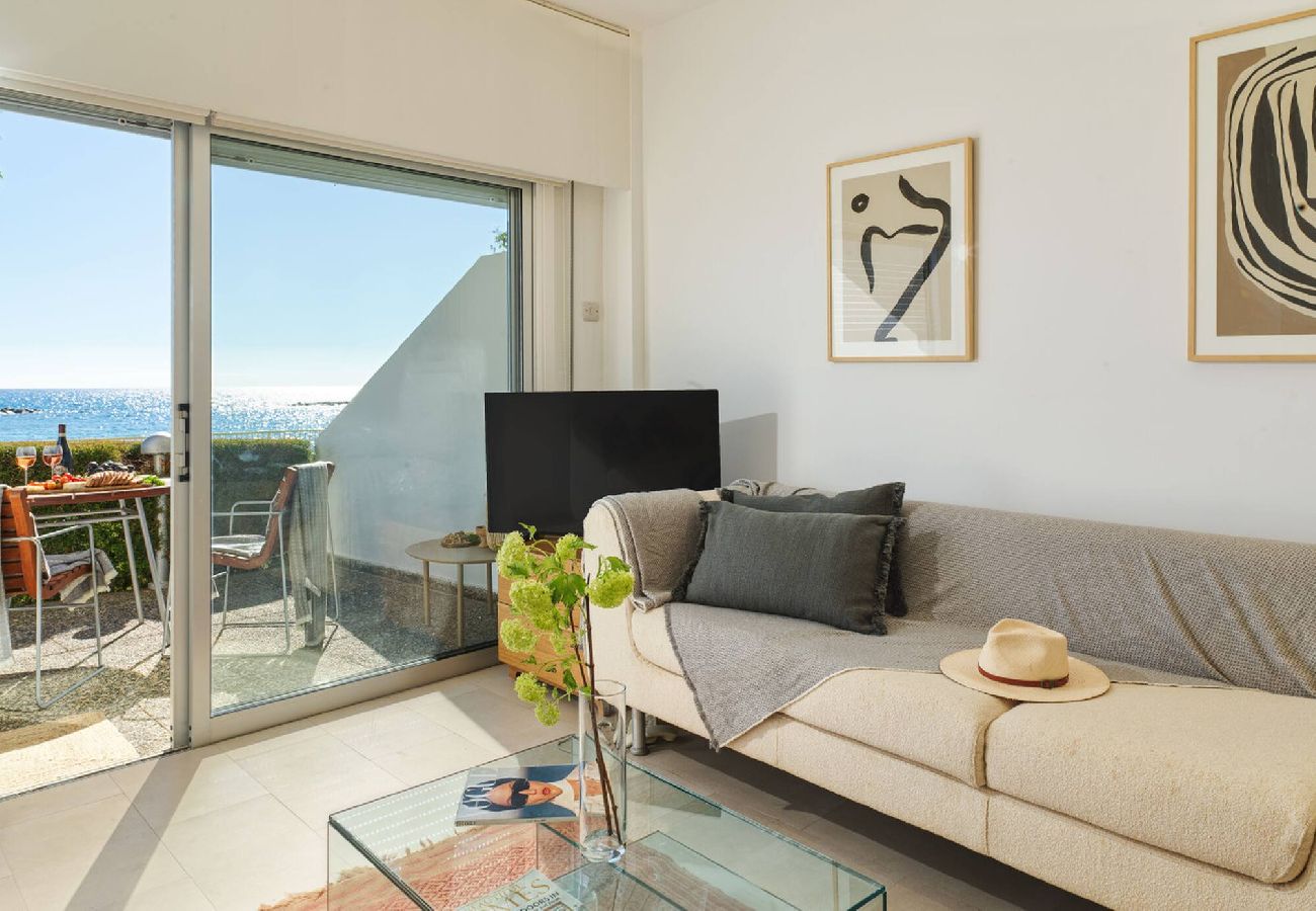 Apartment in Germasogia - Melon Boutique Seafront Apartment | Ocean Views & Modern Limassol Living
