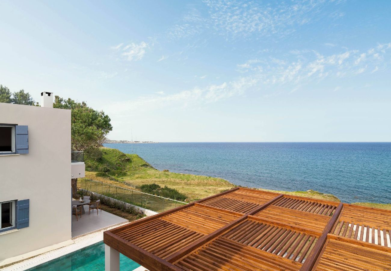 Villa in Polis - Villa Lara | Stylish Retreat with Beach Access 