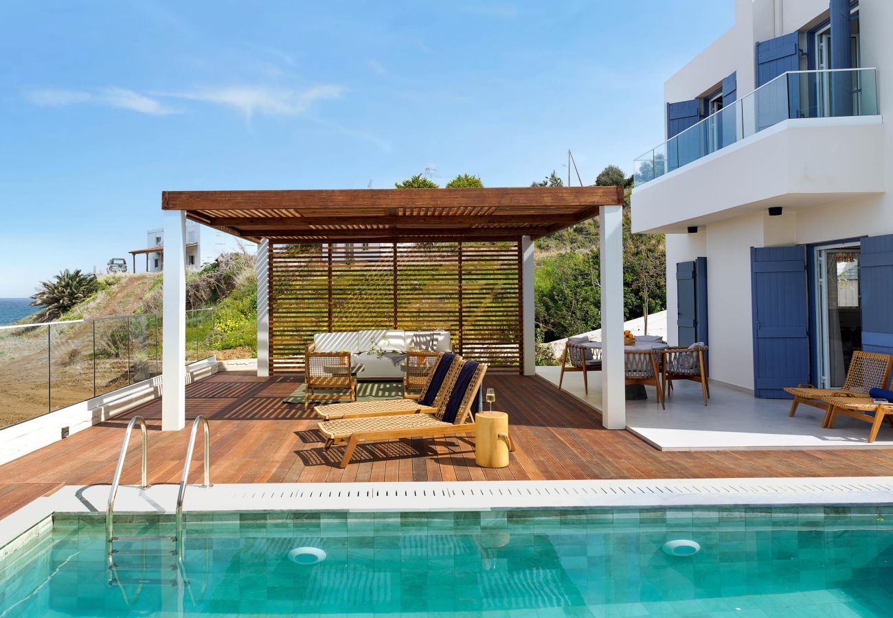 Villa in Pachyammos - Villa Lara | Stylish Retreat with Beach Access