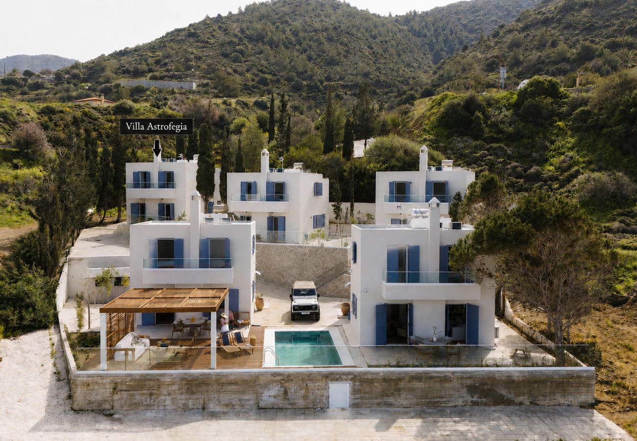 Villa in Pachyammos - Villa Astrofegia | Moonlit Escape with Sea Views