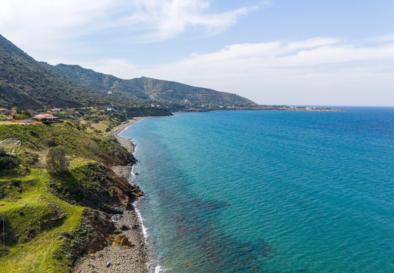 Villa in Pachyammos - Villa Astrofegia | Moonlit Escape with Sea Views