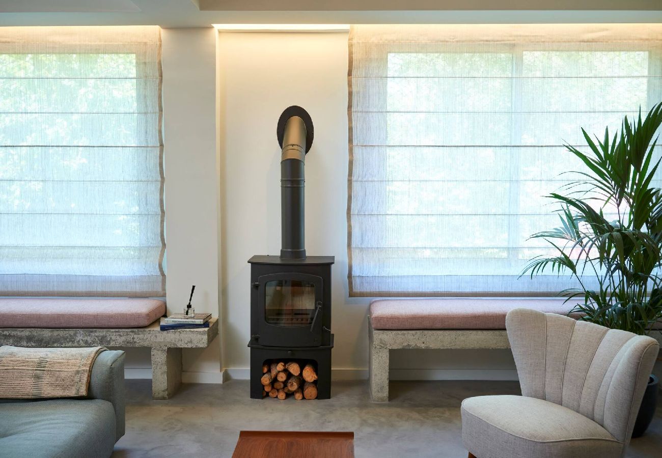 Apartment in Nicosia - Beautifully restored mid-century modern property 