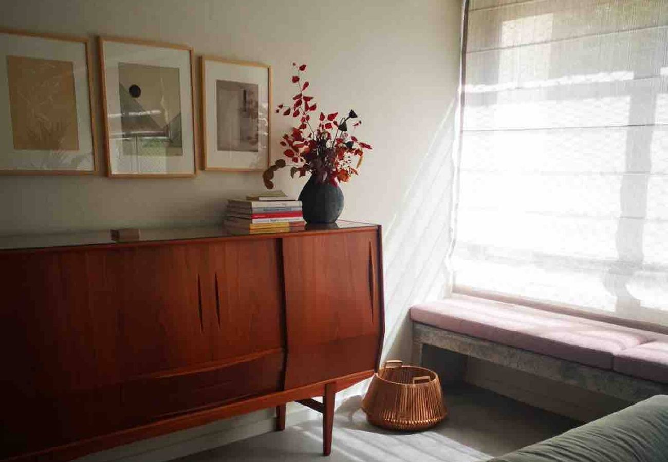 Apartment in Nicosia - Beautifully restored mid-century modern property 