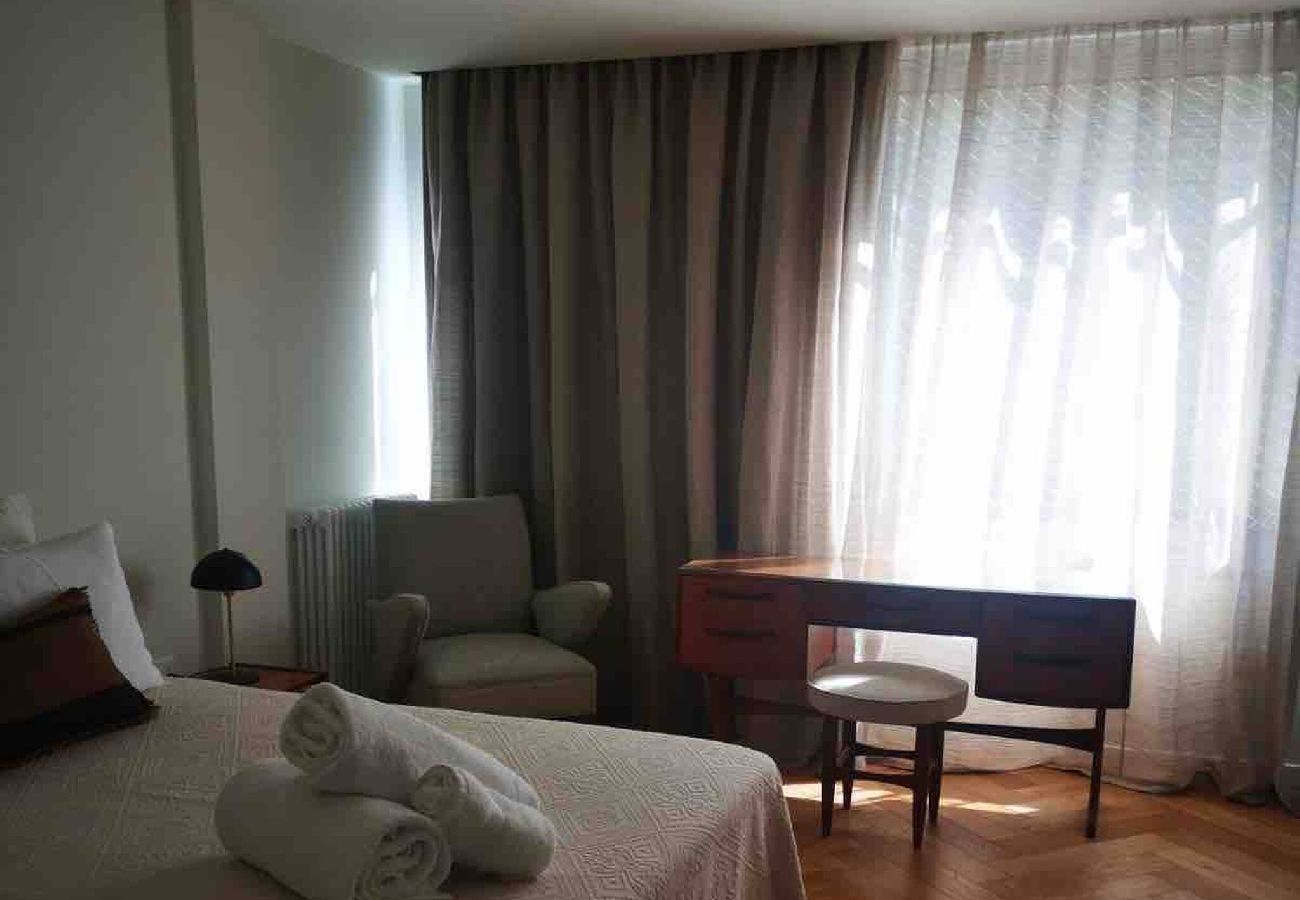 Apartment in Nicosia - Beautifully restored mid-century modern property 