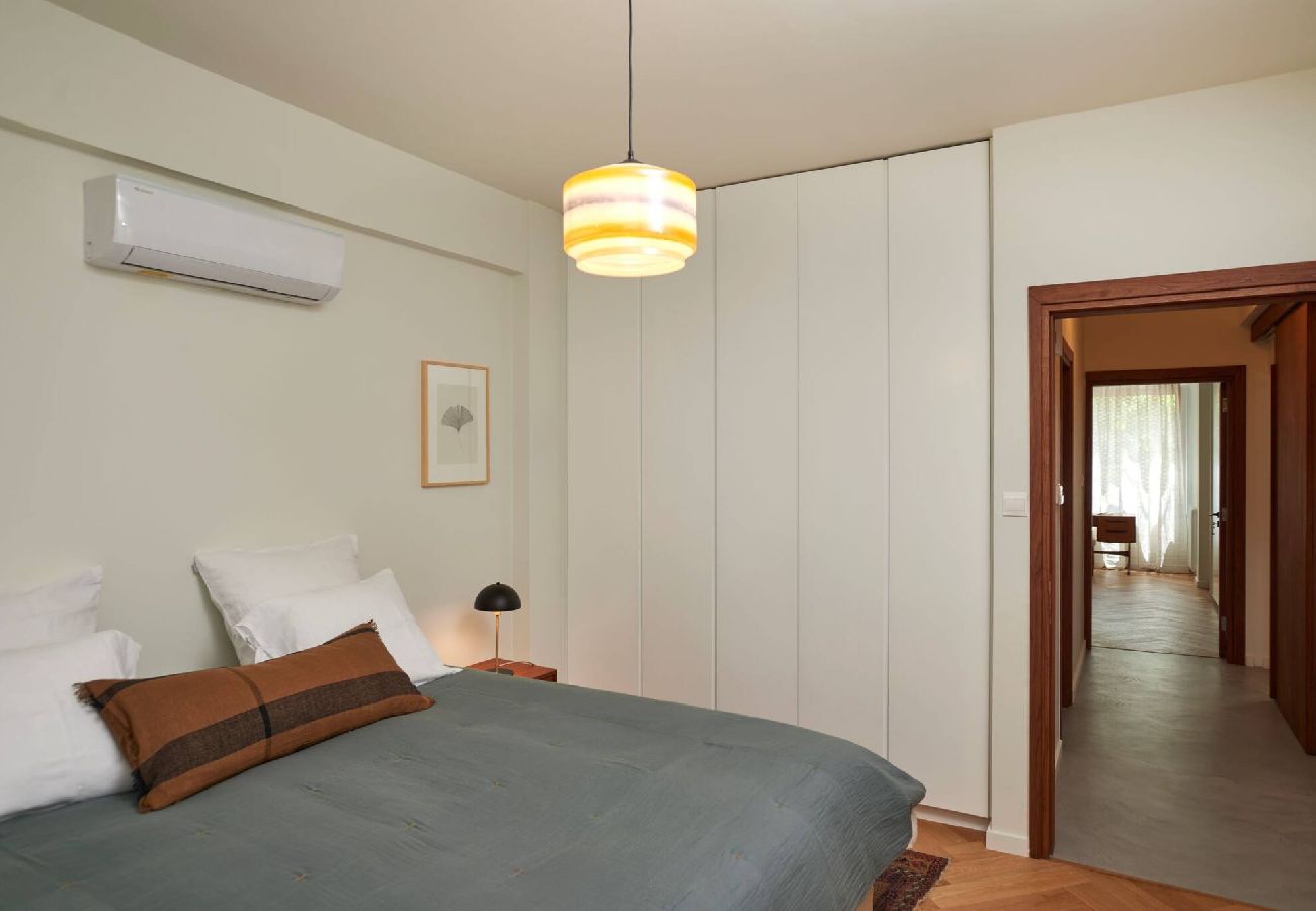 Apartment in Nicosia - Beautifully restored mid-century modern property 