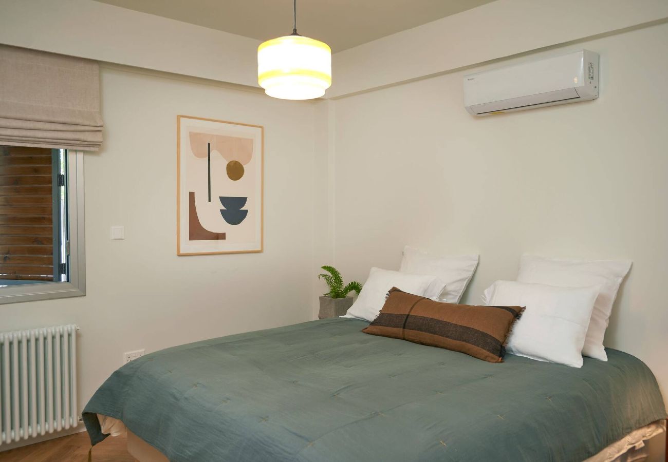 Apartment in Nicosia - Beautifully restored mid-century modern property 
