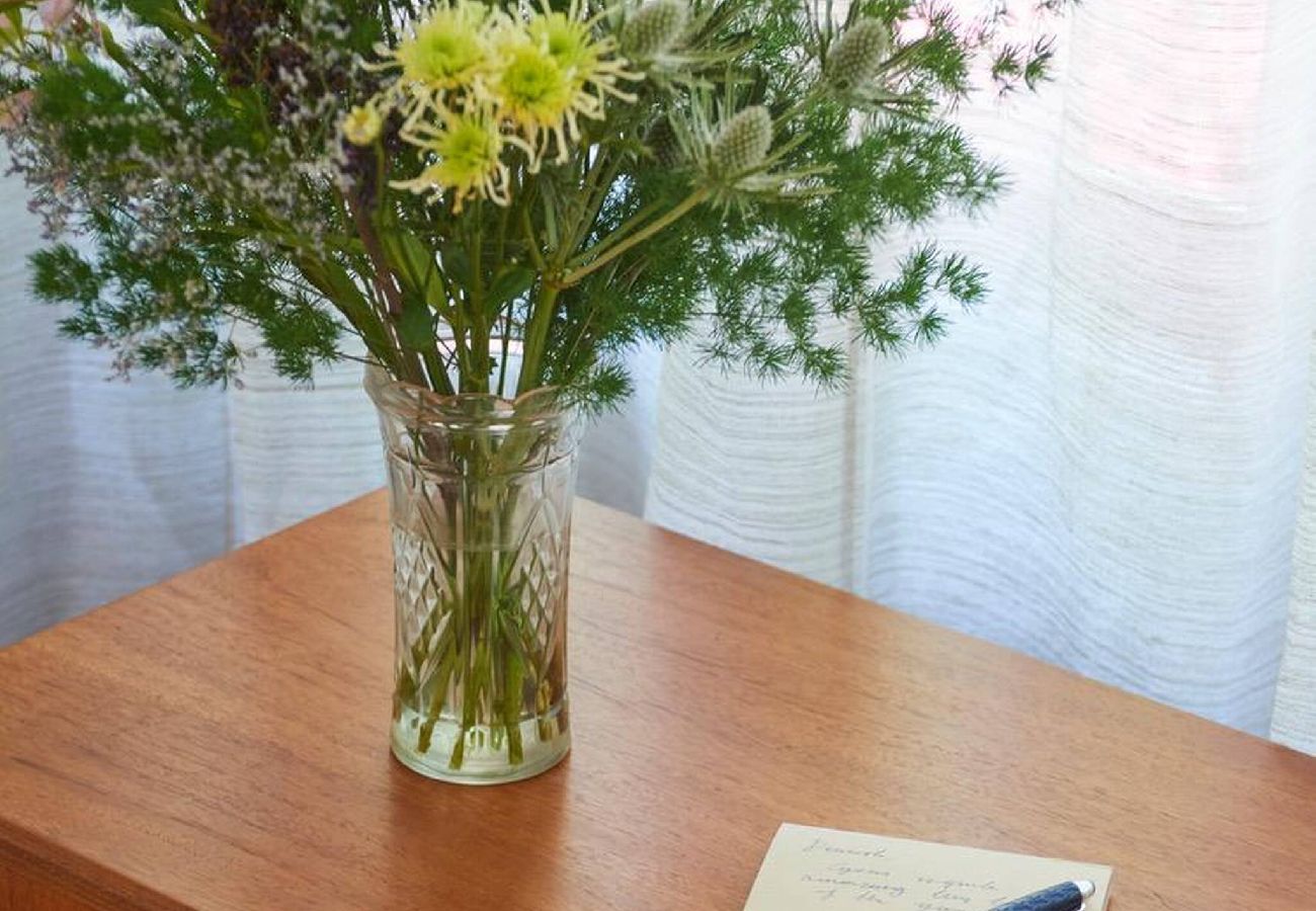 Apartment in Nicosia - Beautifully restored mid-century modern property 