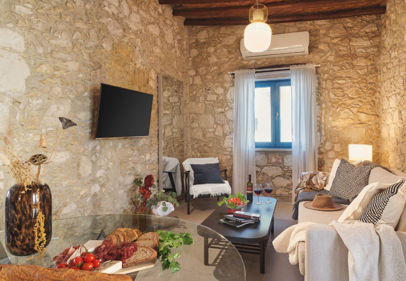 Cottage in Peristerona - Cottage at The Olive Manor | Rustic Village Stay