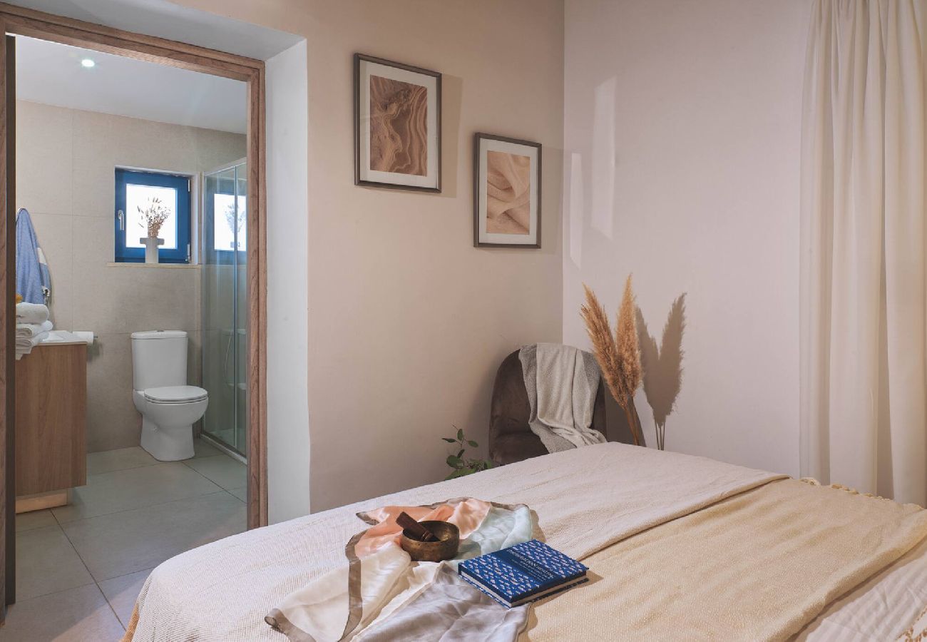 Cottage in Peristerona - Cottage at The Olive Manor | Rustic Village Stay