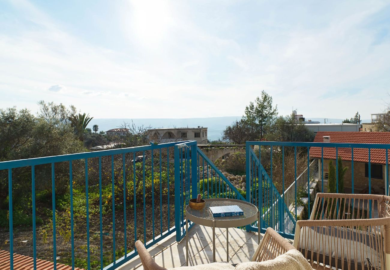 Cottage in Peristerona - Cottage at The Olive Manor | Rustic Village Stay