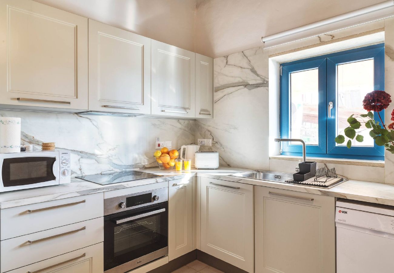 Cottage in Peristerona - Cottage at The Olive Manor | Rustic Village Stay