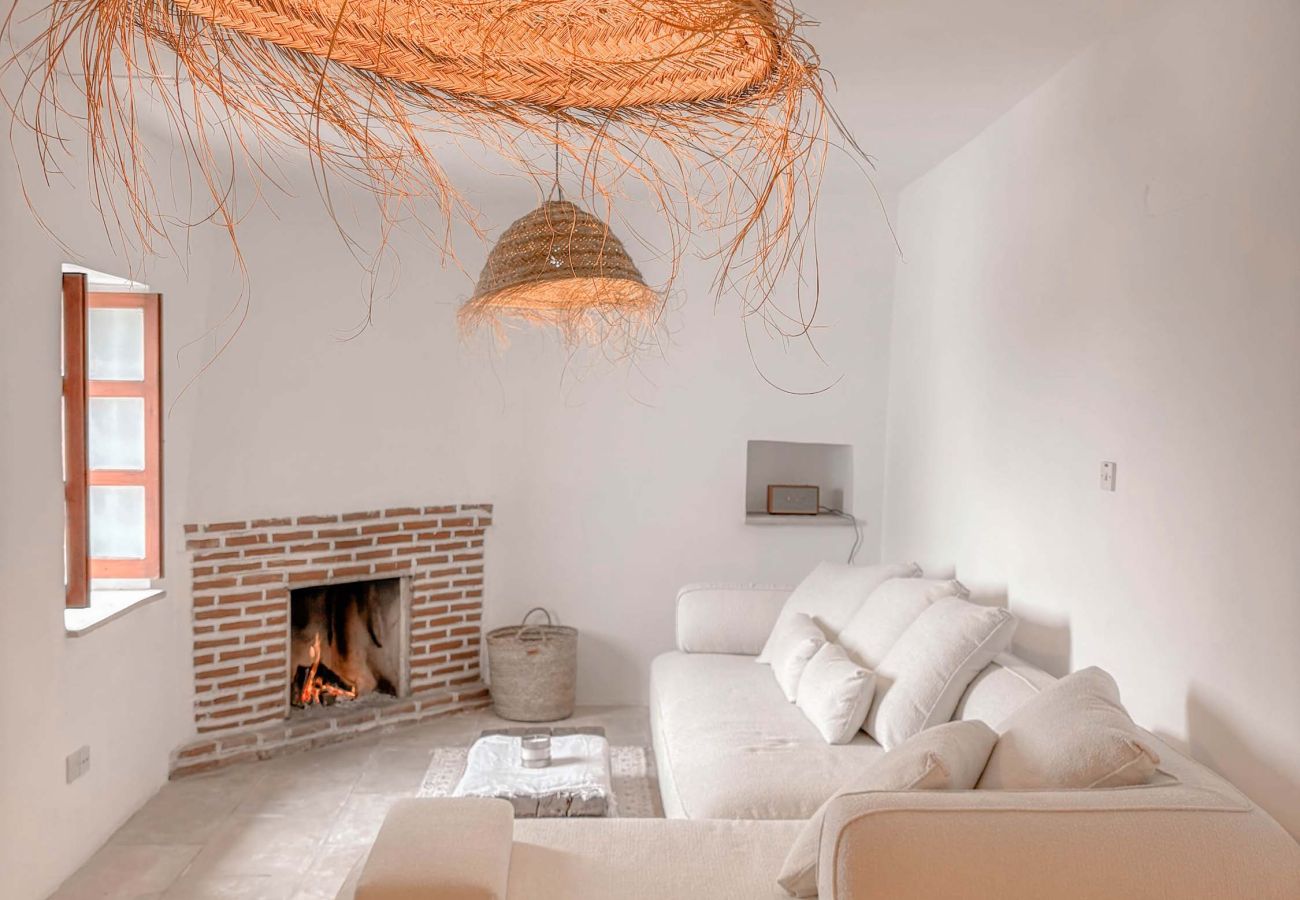 House in Paphos - Soumaki - A Serene Countryside Hideaway 