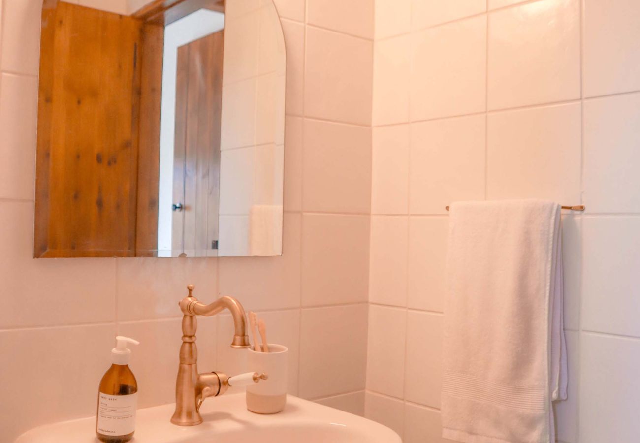 House in Paphos - Soumaki - A Serene Countryside Hideaway 