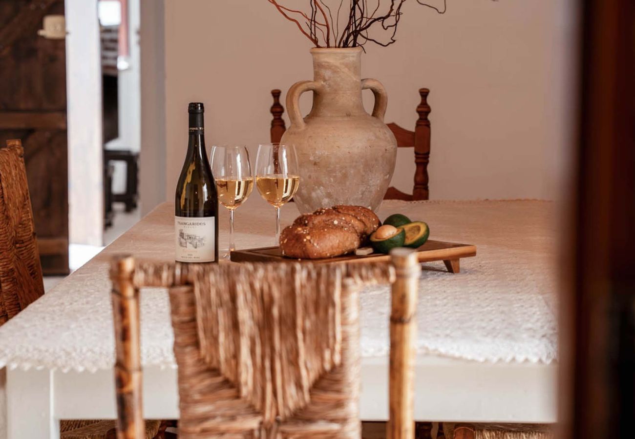 House in Paphos - Soumaki - A Serene Countryside Hideaway 