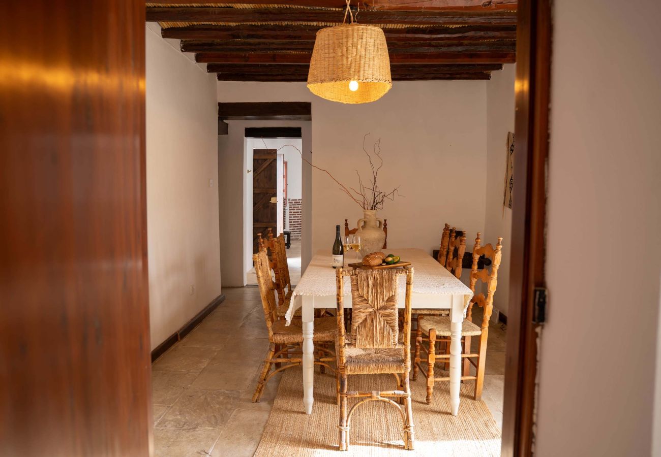 House in Paphos - Soumaki - A Serene Countryside Hideaway 