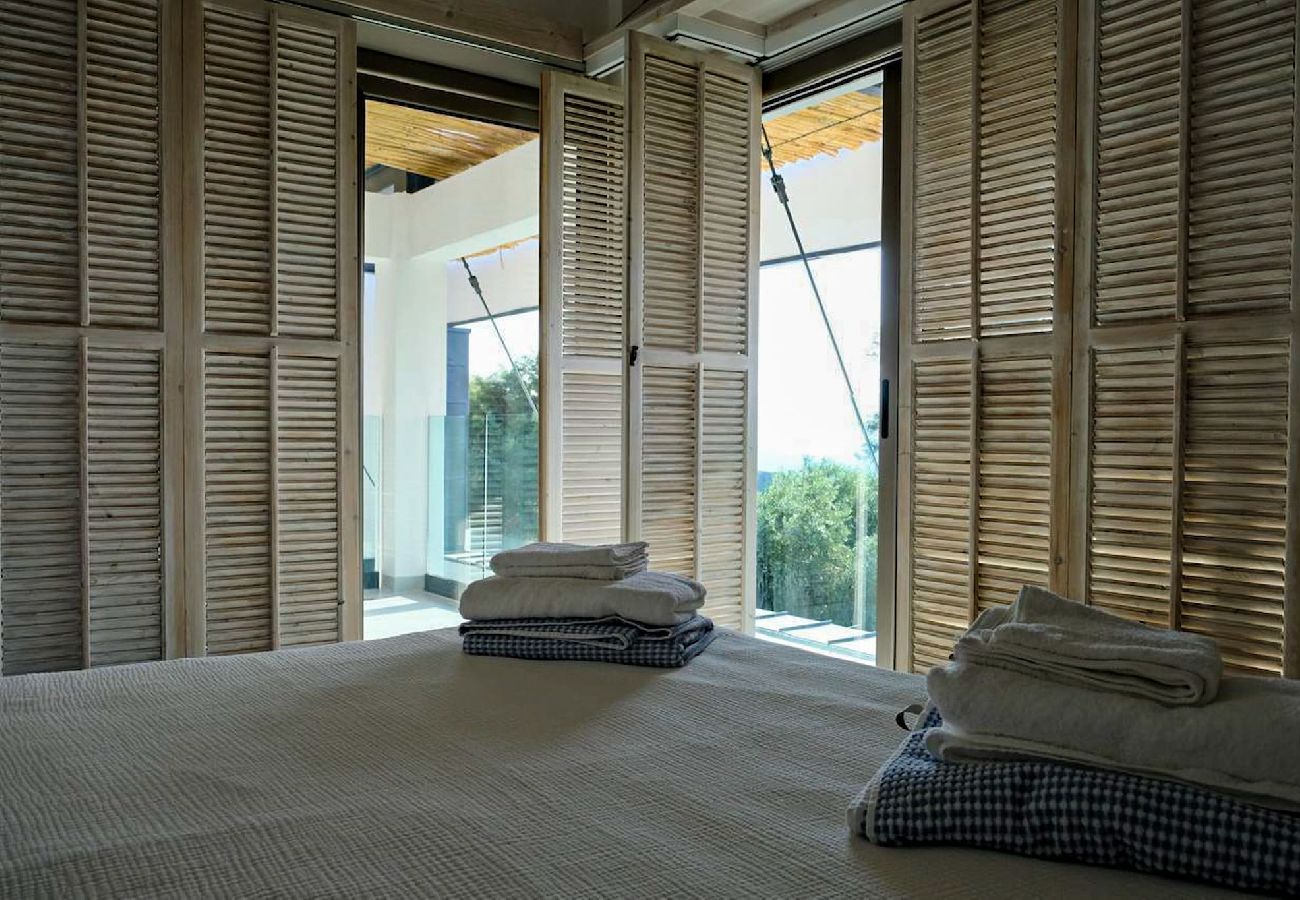 House in Pomos - Pomos Villa — Stunning Views / Private Beach / Secluded