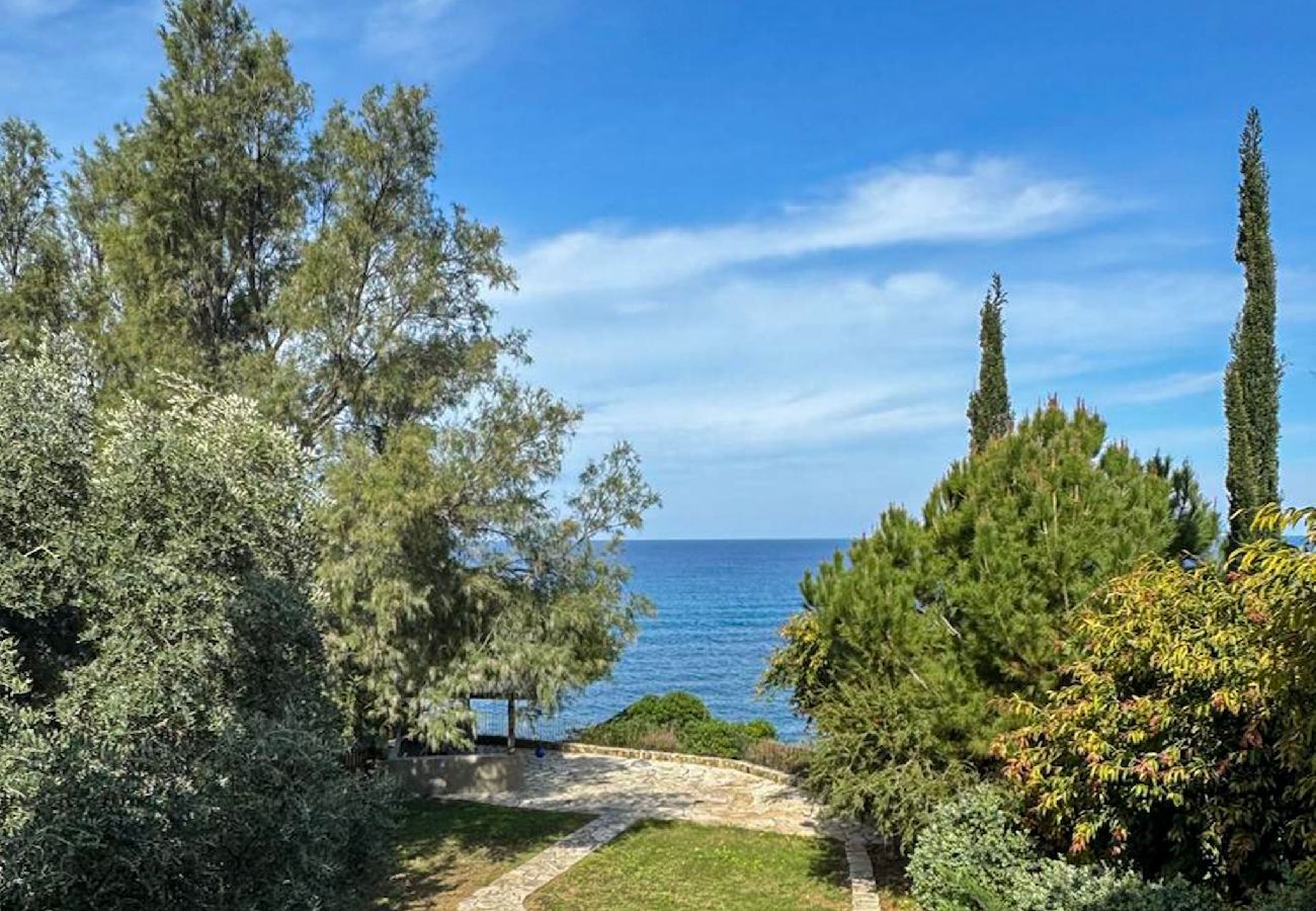 House in Pomos - Pomos Villa — Stunning Views / Private Beach / Secluded