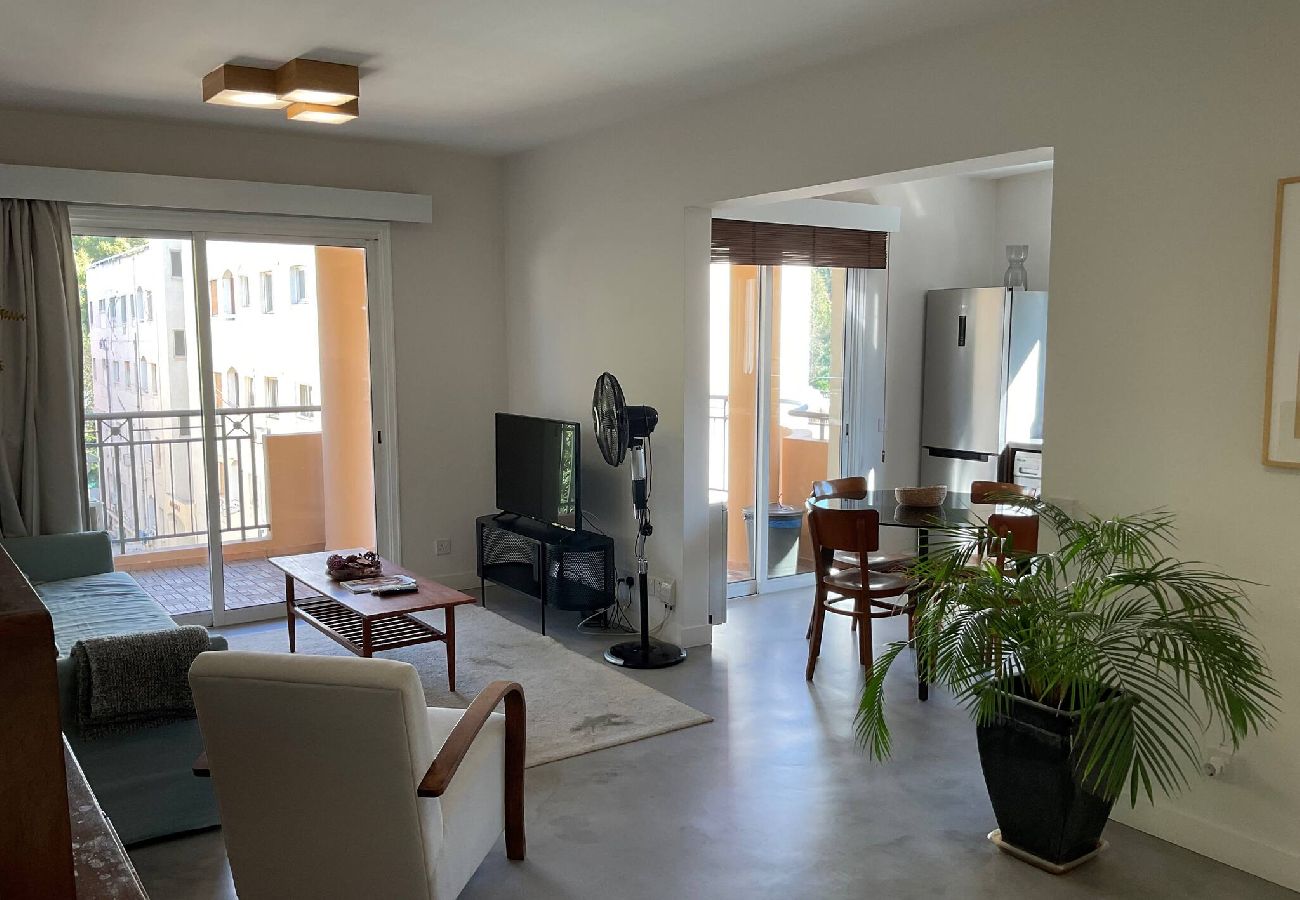 Apartment in Nicosia - Peach