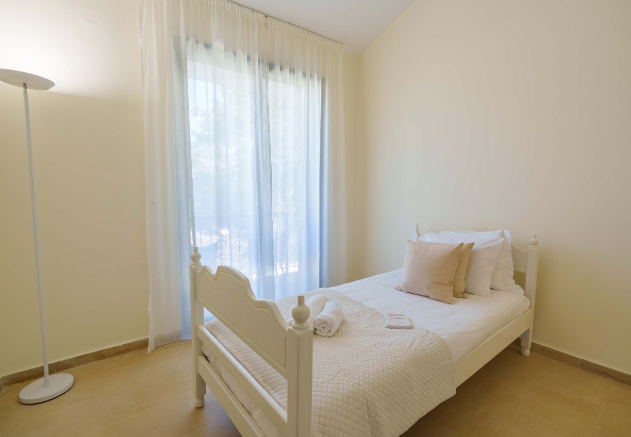 Villa in Peyia - Villa Pomegranate, Elegant Peyia Escape