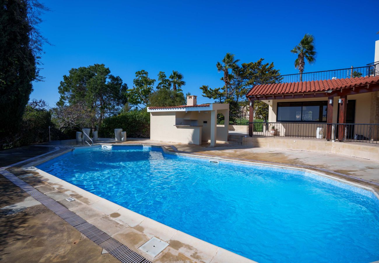 Villa in Peyia - Villa Pomegranate, Elegant Peyia Escape