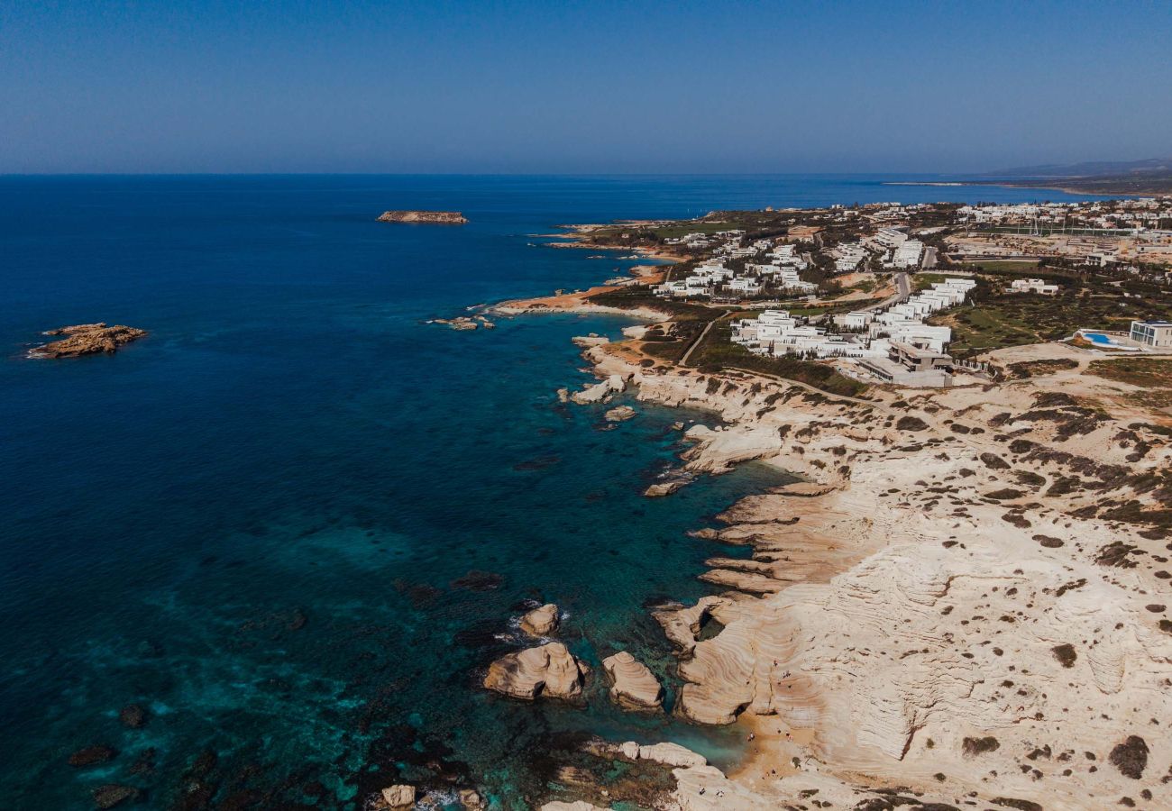 Villa in Peyia - Villa Pomegranate, Elegant Peyia Escape